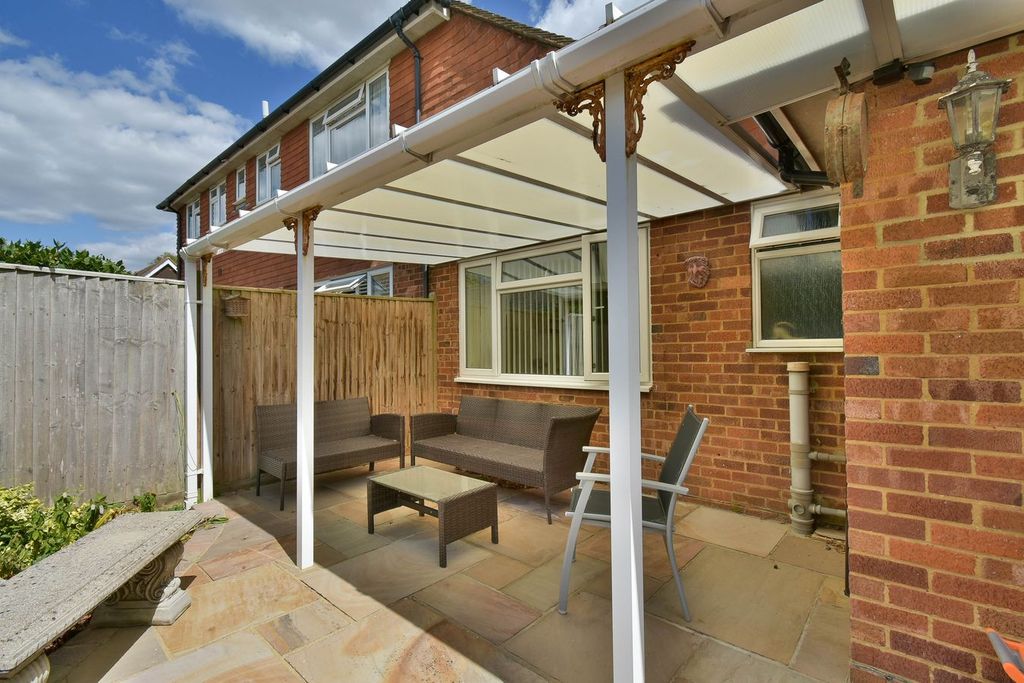 Property photo 2 of 11