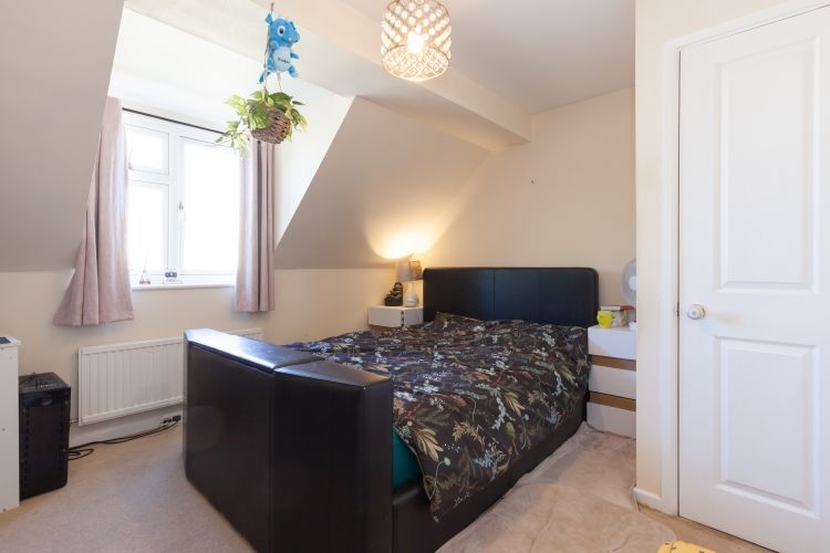 Property photo 2 of 14 278777