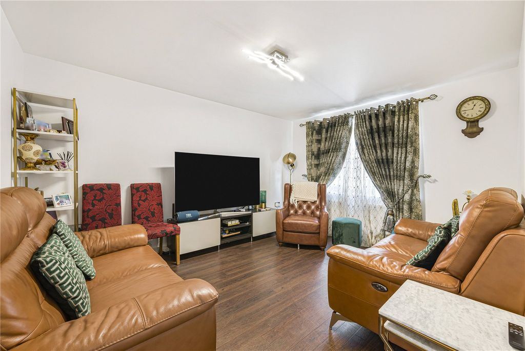 Property photo 2 of 43 Robinson Jackson