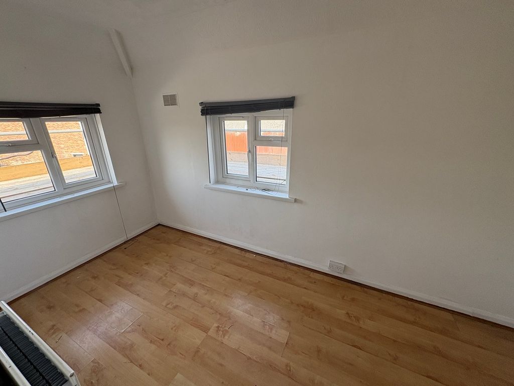 Additional image 8 of 3 bed terraced house to rentHeol Westfa, Llanelli SA14