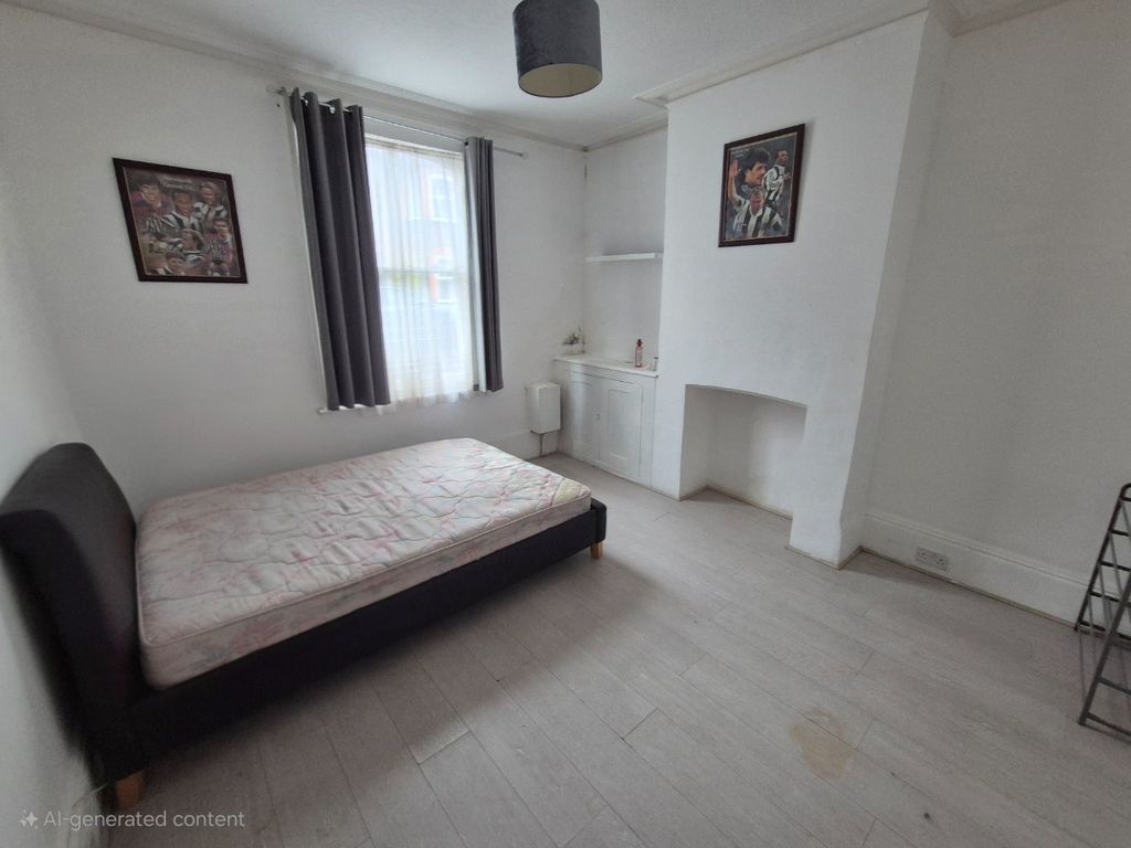 Property photo 2 of 9 3383392