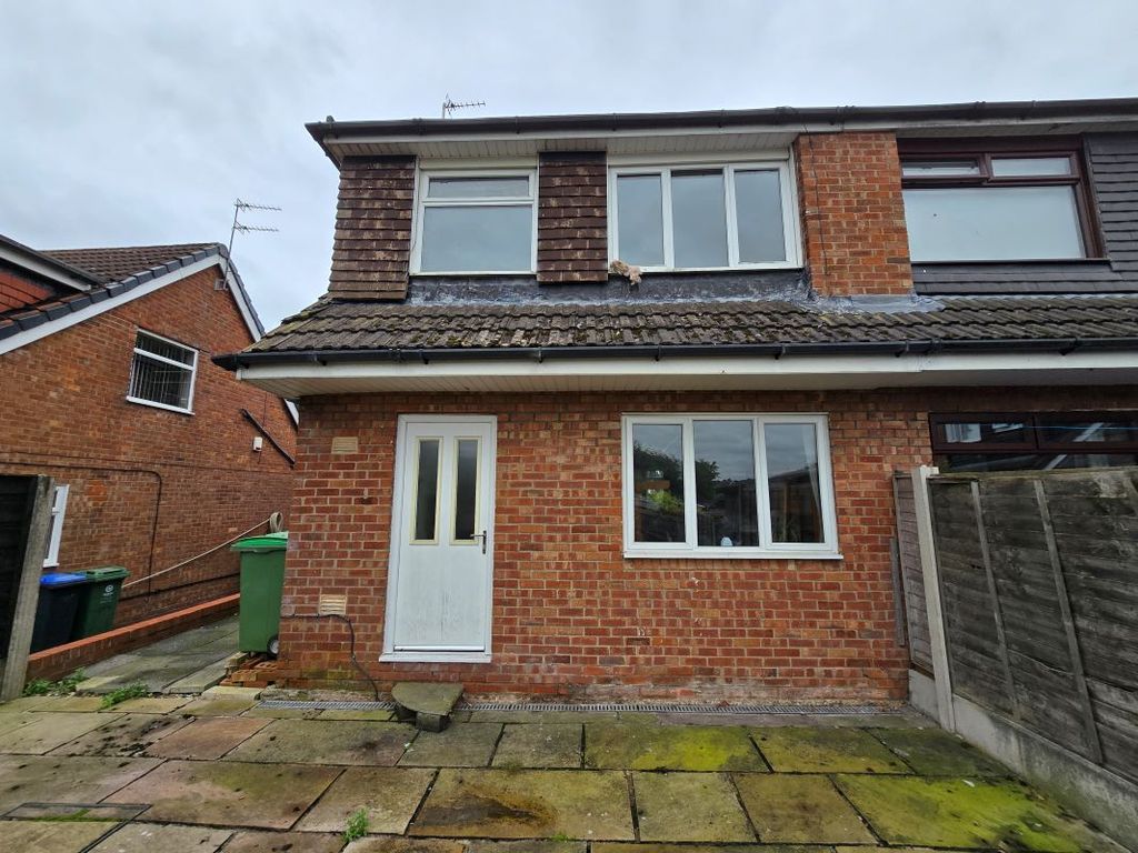 Property photo 3 of 12