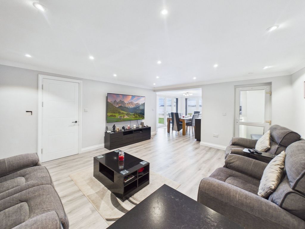 Additional image 6 of 4 bed flat for saleAlta Vista Road, Goodrington, Paignton TQ4