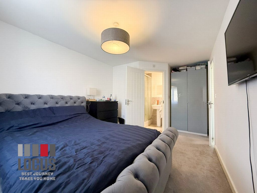 Property photo 3 of 11 Photo 4