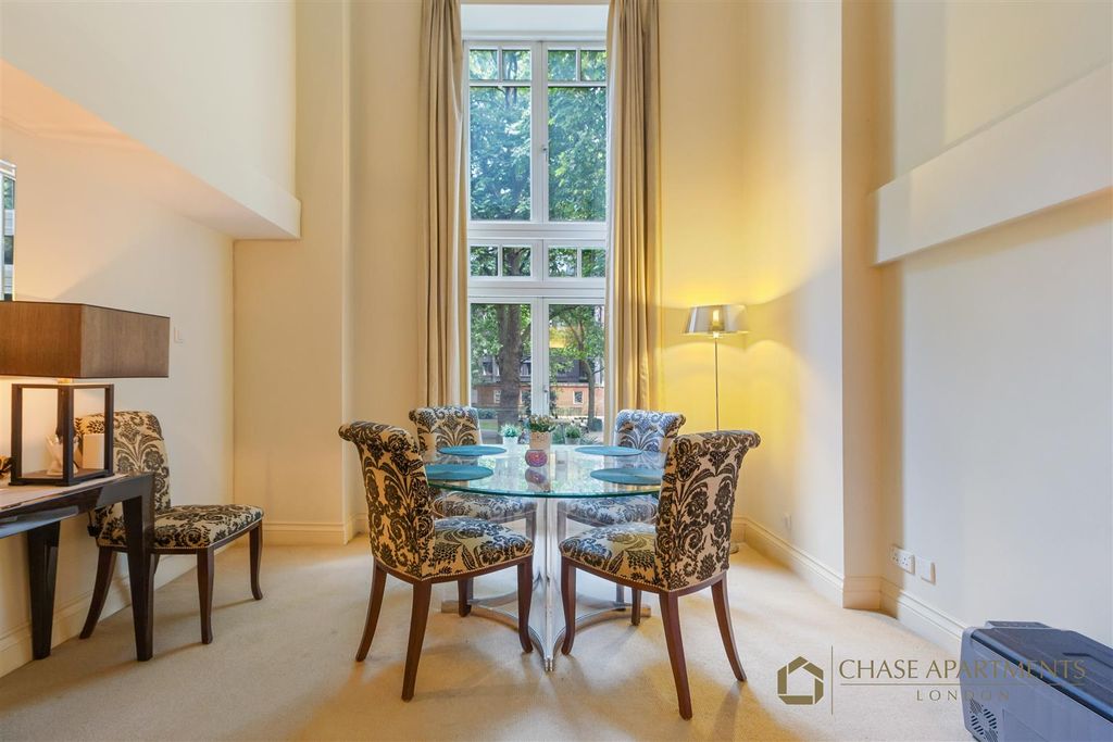 Property photo 2 of 12 St. Johns Building Sw1P 4Sa-7.Jpg