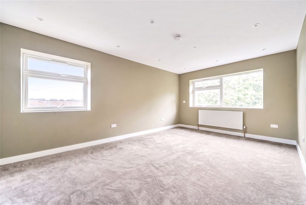 Property photo 2 of 10 Picture No. 02