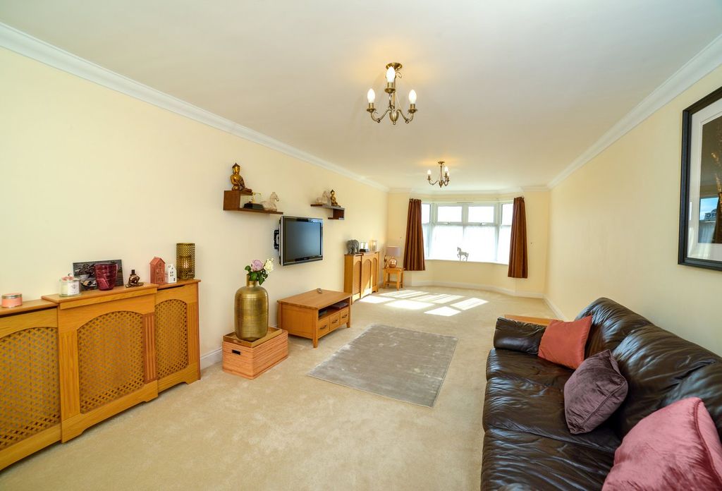 Property photo 3 of 23