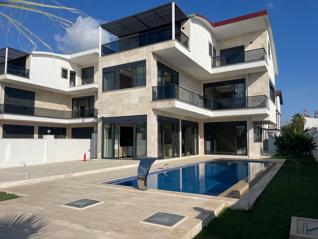 Property photo 1 of 23 Luxury Antalya Property For Sale - Modern Villa With Private Pool