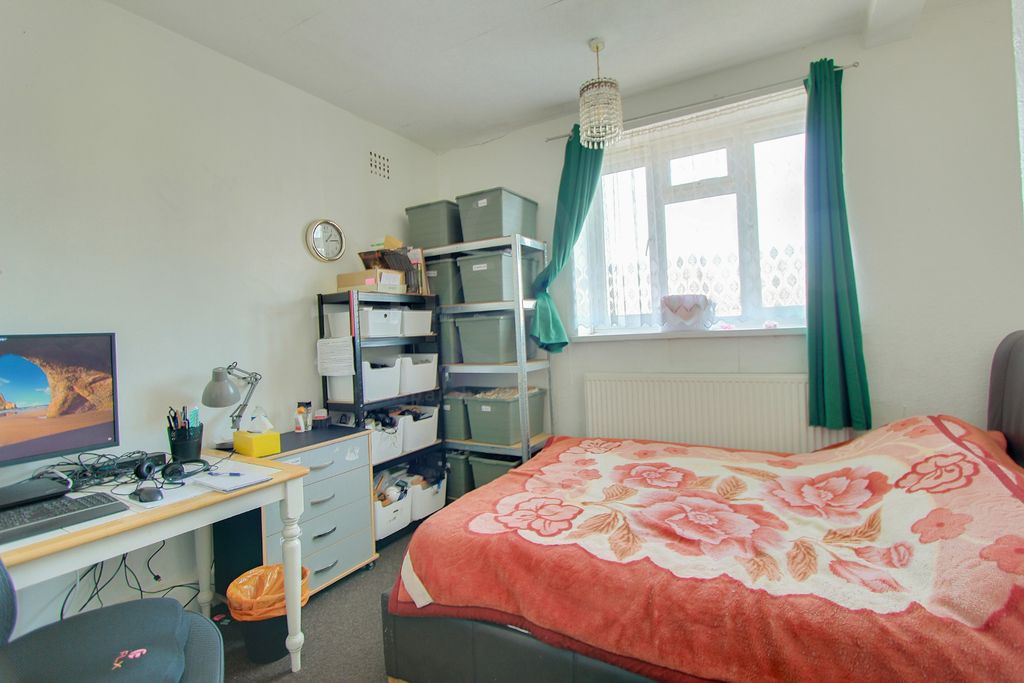 Property photo 3 of 9 Photo 3