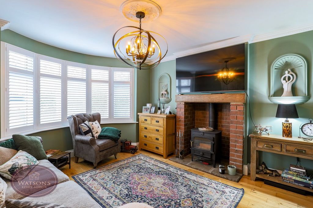 Property photo 3 of 25