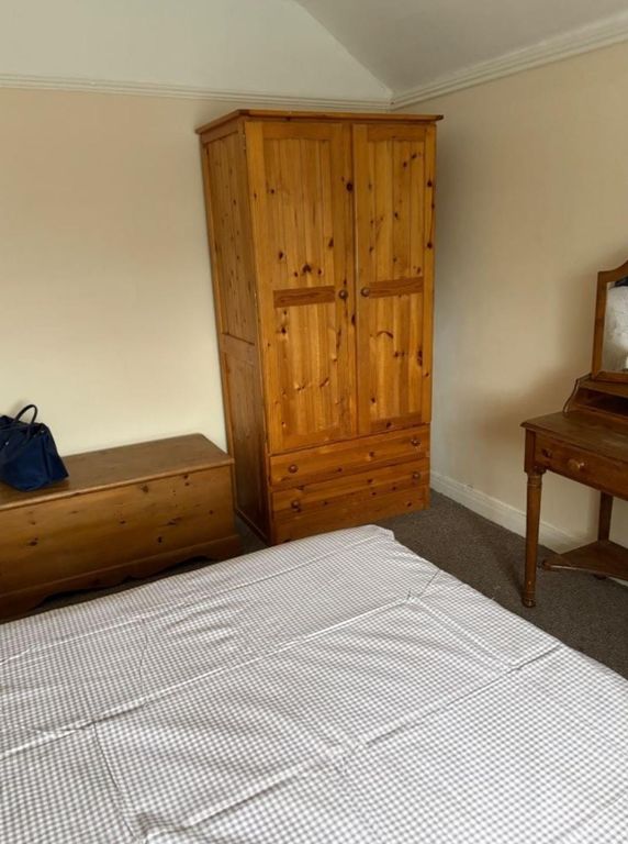 Property photo 1 of 2