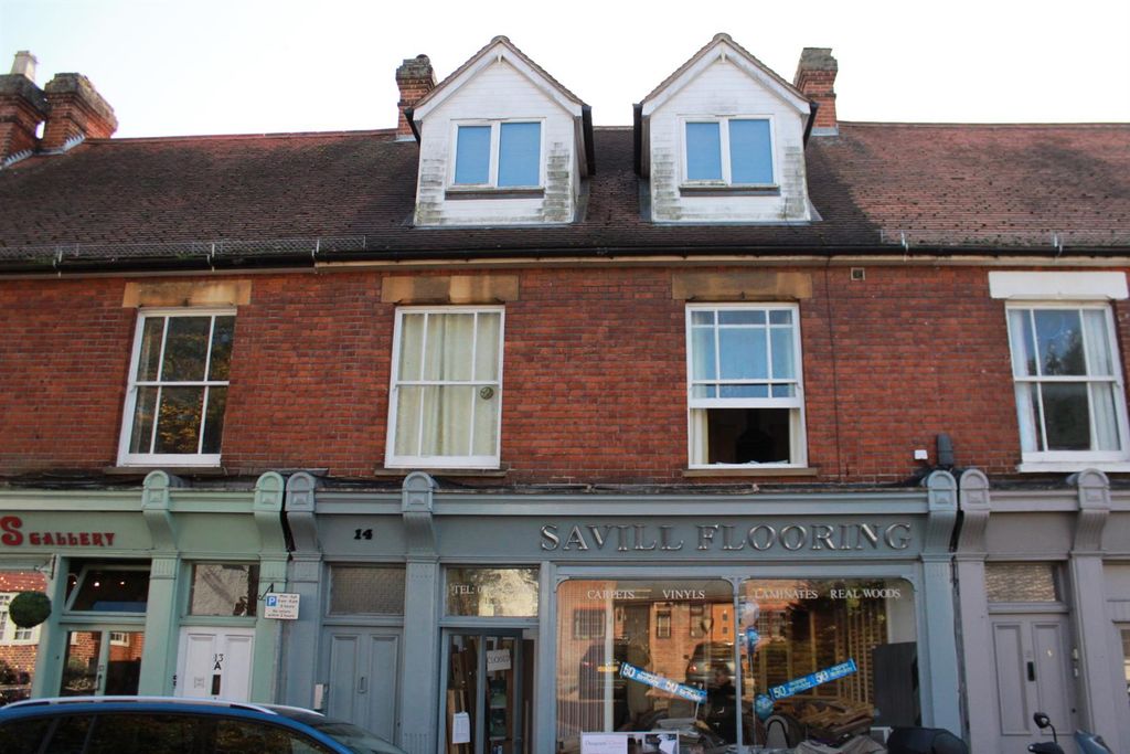 Property photo 2 of 10