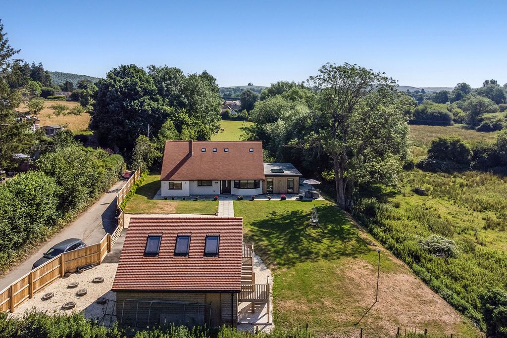 Property photo 1 of 18