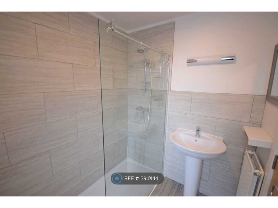 Additional image 11 of 6 bed semi-detached house to rentBartholomews Square, Bristol BS7