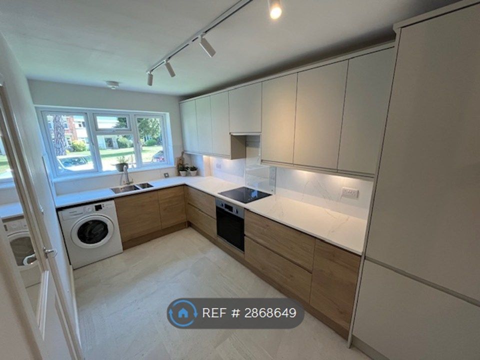 Property photo 3 of 11