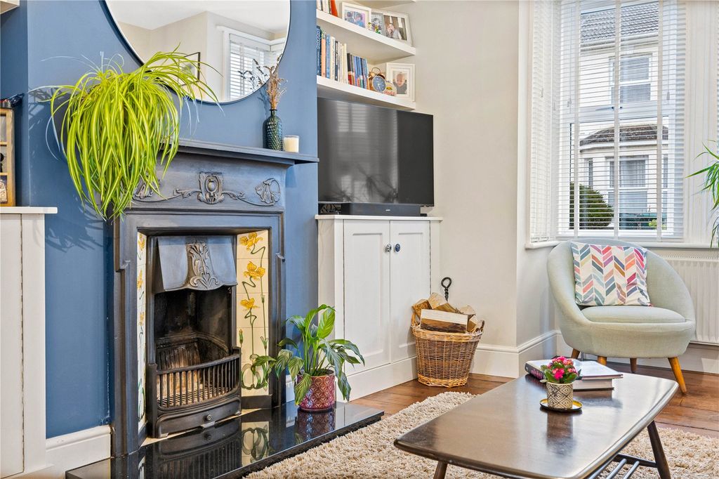 Property photo 3 of 19 Picture No. 17