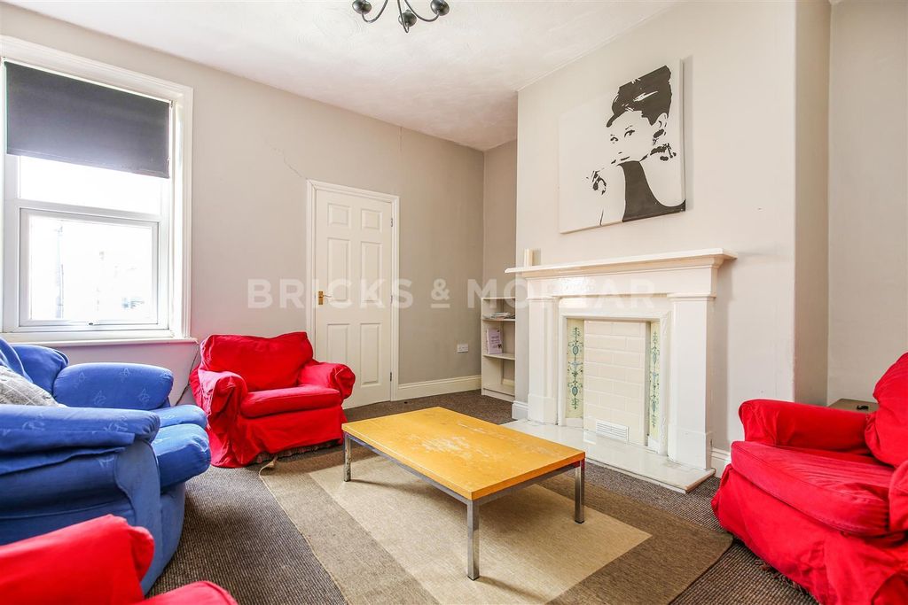 Property photo 3 of 10 3.Jpg