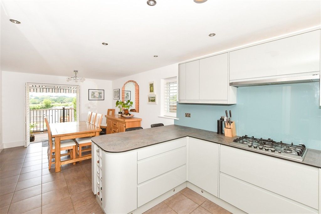Property photo 3 of 15 Kitchen/ Dining Room