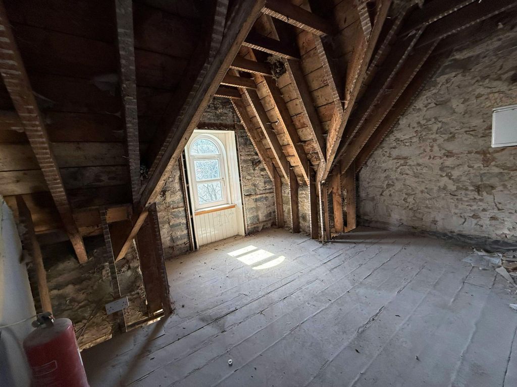 Property photo 3 of 9 Image 3