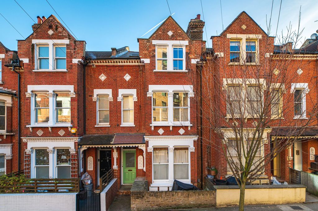 Property photo 1 of 9