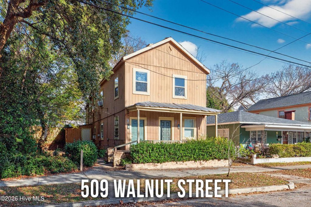 Property photo 1 of 12