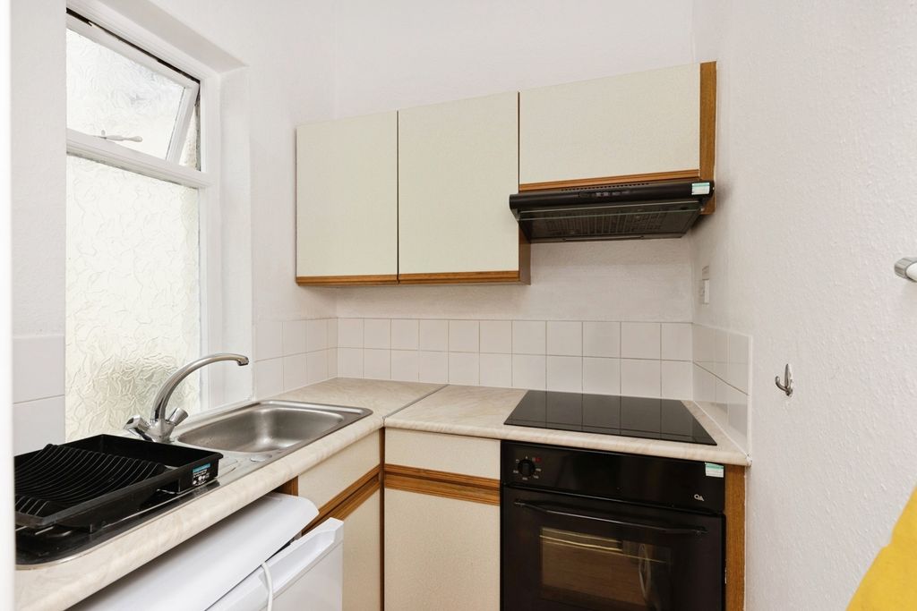Property photo 3 of 12 Pbox-Img.Jpg