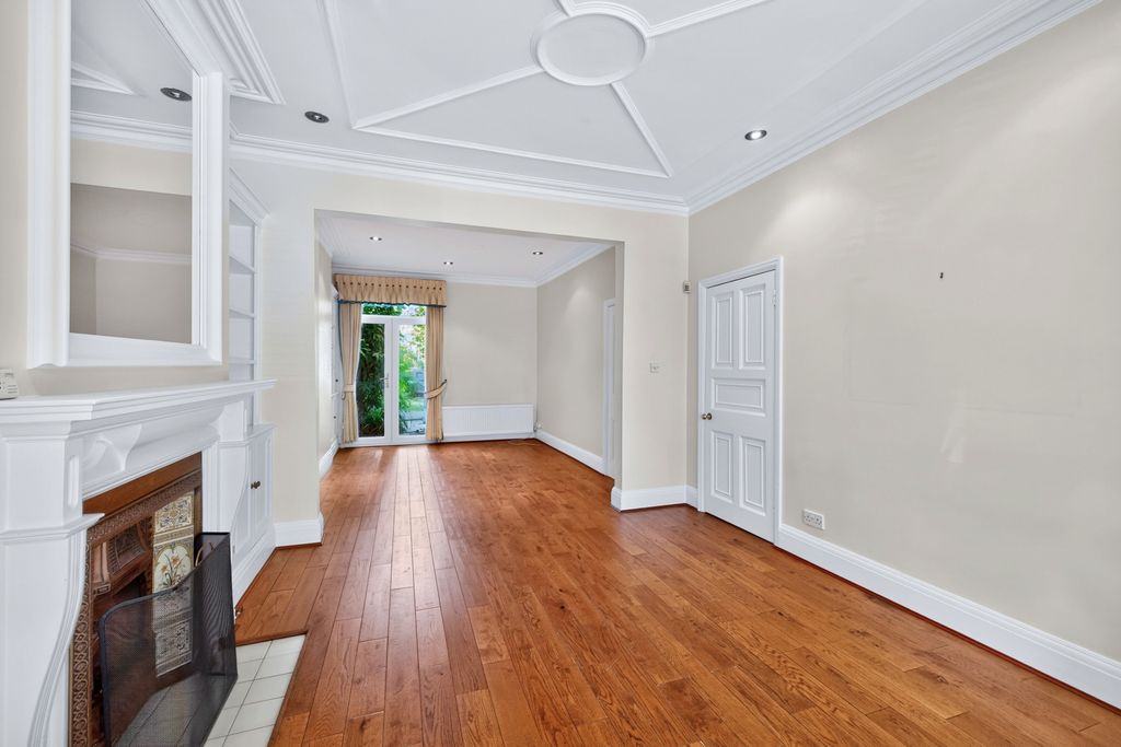 Property photo 3 of 20 Reception Room