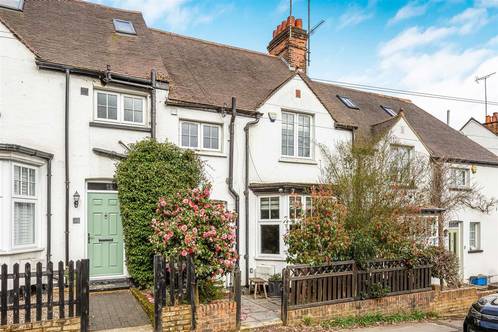 Property photo 2 of 28 33_75490.Jpg