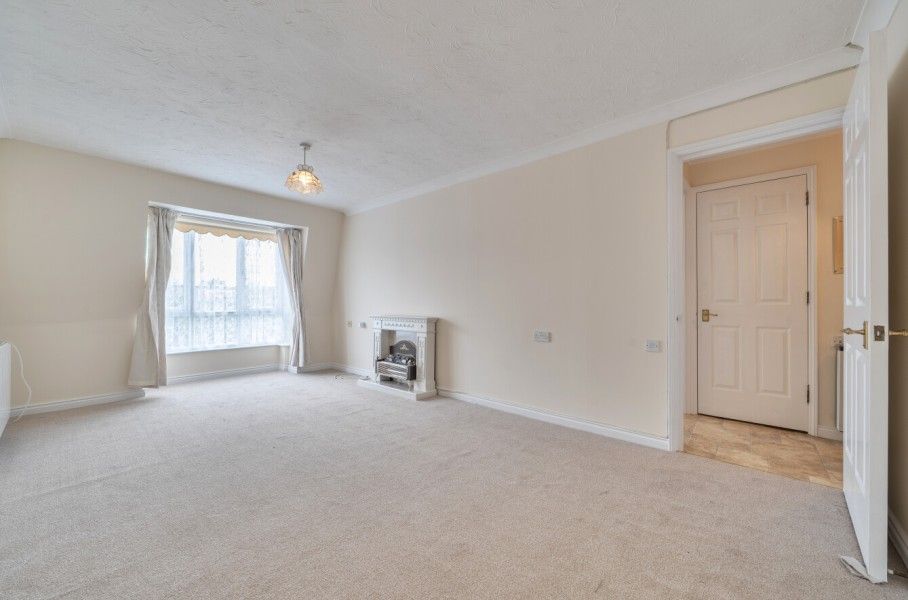 Property photo 2 of 24