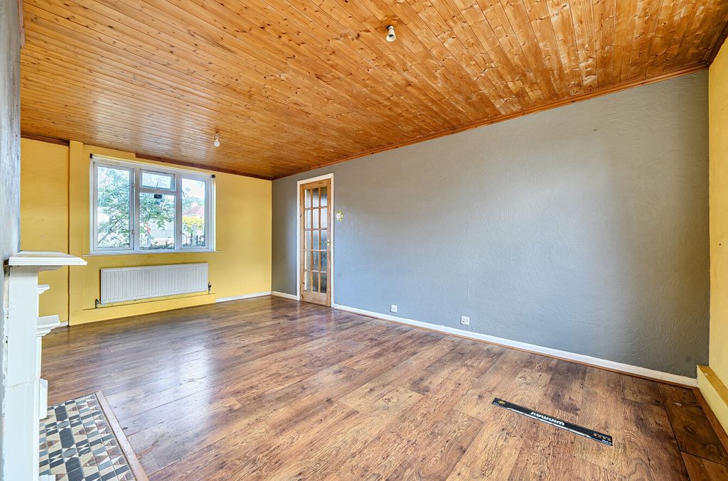 Property photo 2 of 26 Living Room