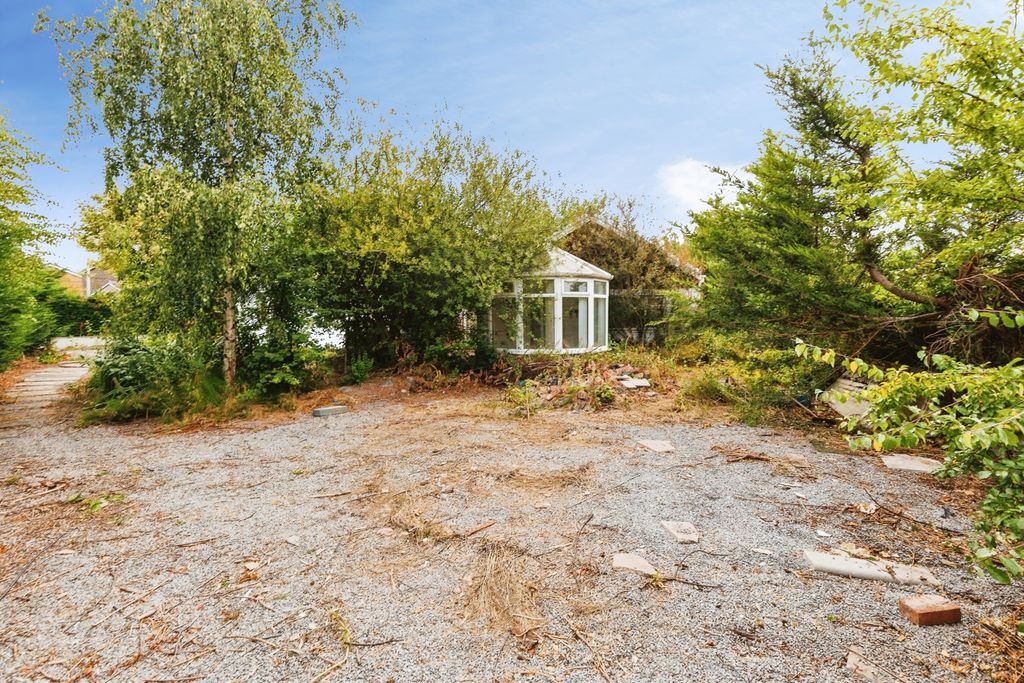 Property photo 2 of 21 Pbox-Img.Jpg