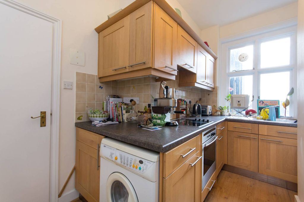Property photo 3 of 7