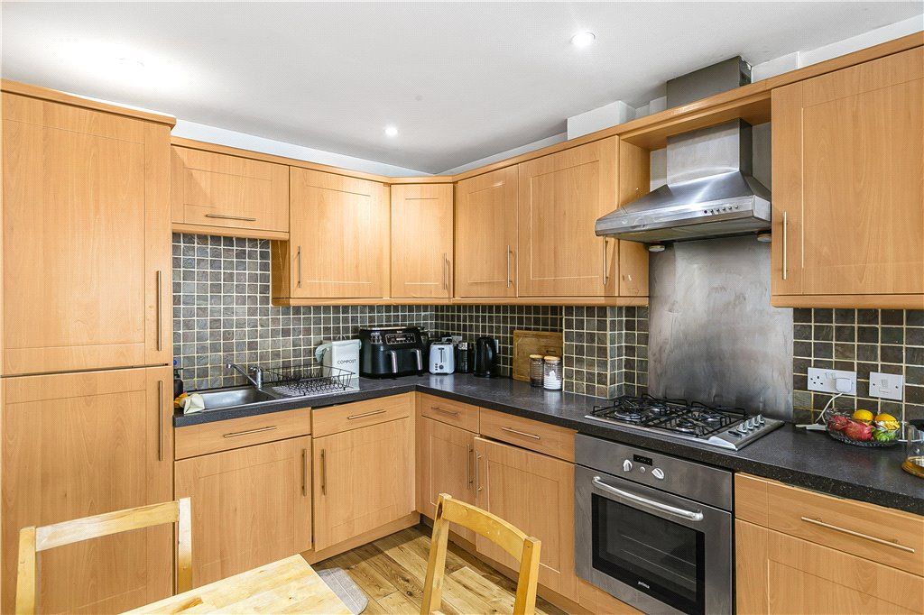 Property photo 3 of 14 Kitchen