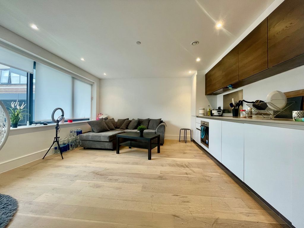 Property photo 1 of 5 Living Room