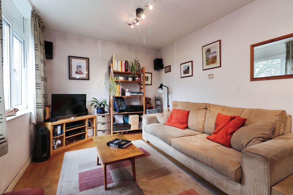 Property photo 2 of 15