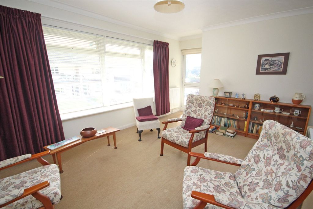 Property photo 3 of 12 Picture No. 05