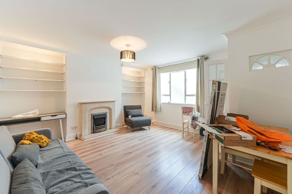 Property photo 2 of 9