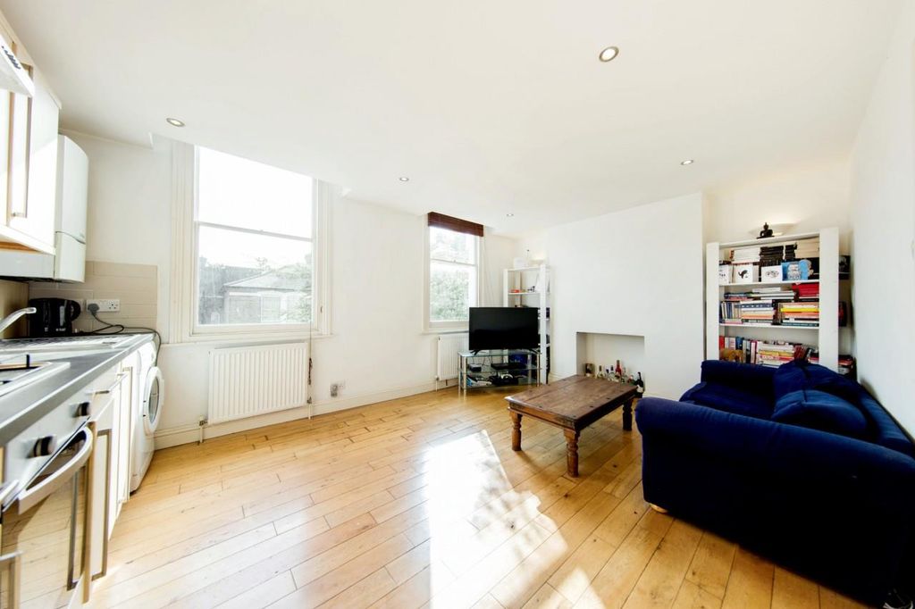 Property photo 1 of 9