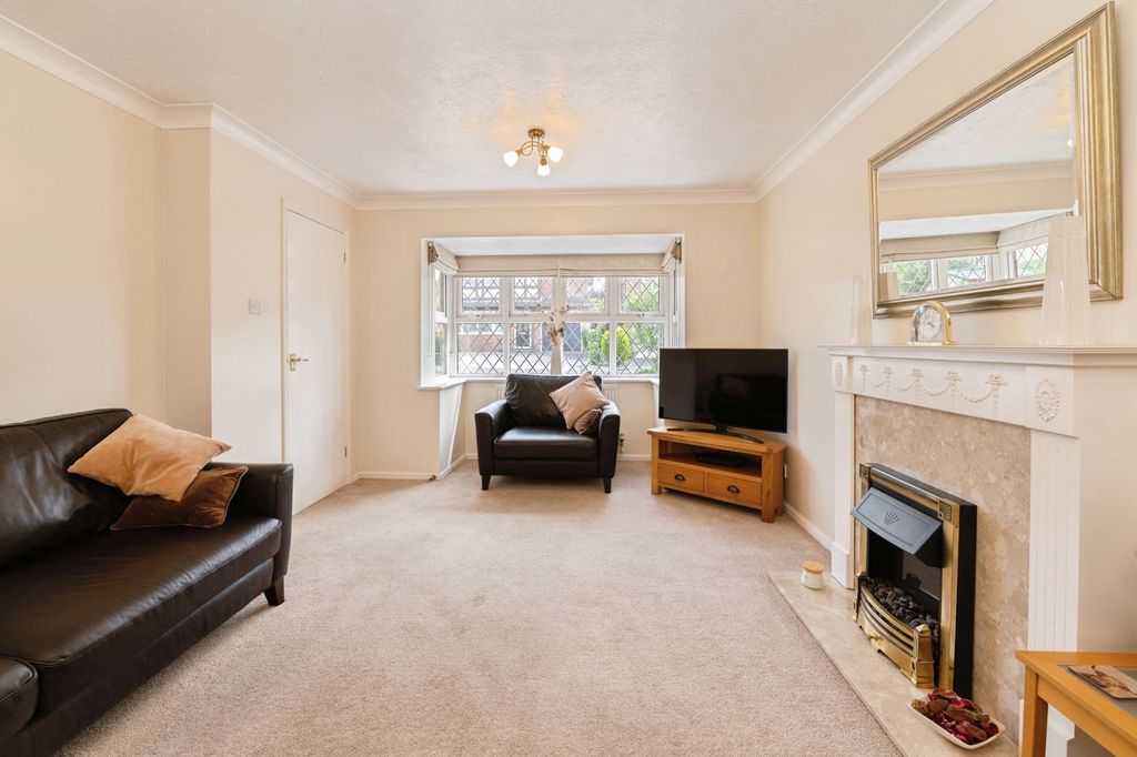 Property photo 3 of 19 Pbox-Img.Jpg