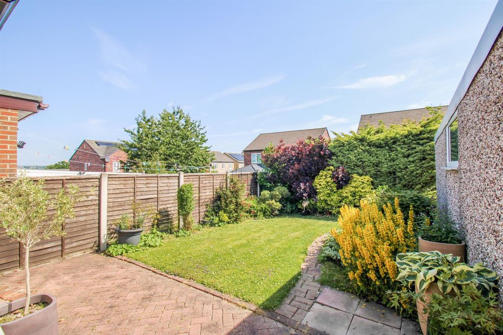 Property photo 3 of 10