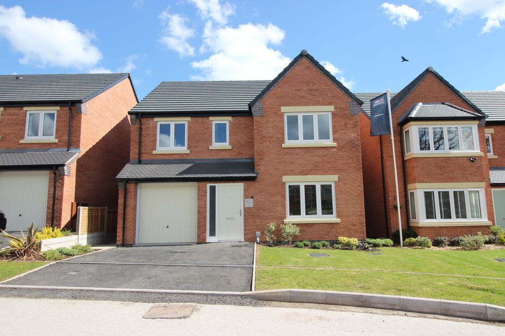 Property photo 1 of 9 34 Leighton