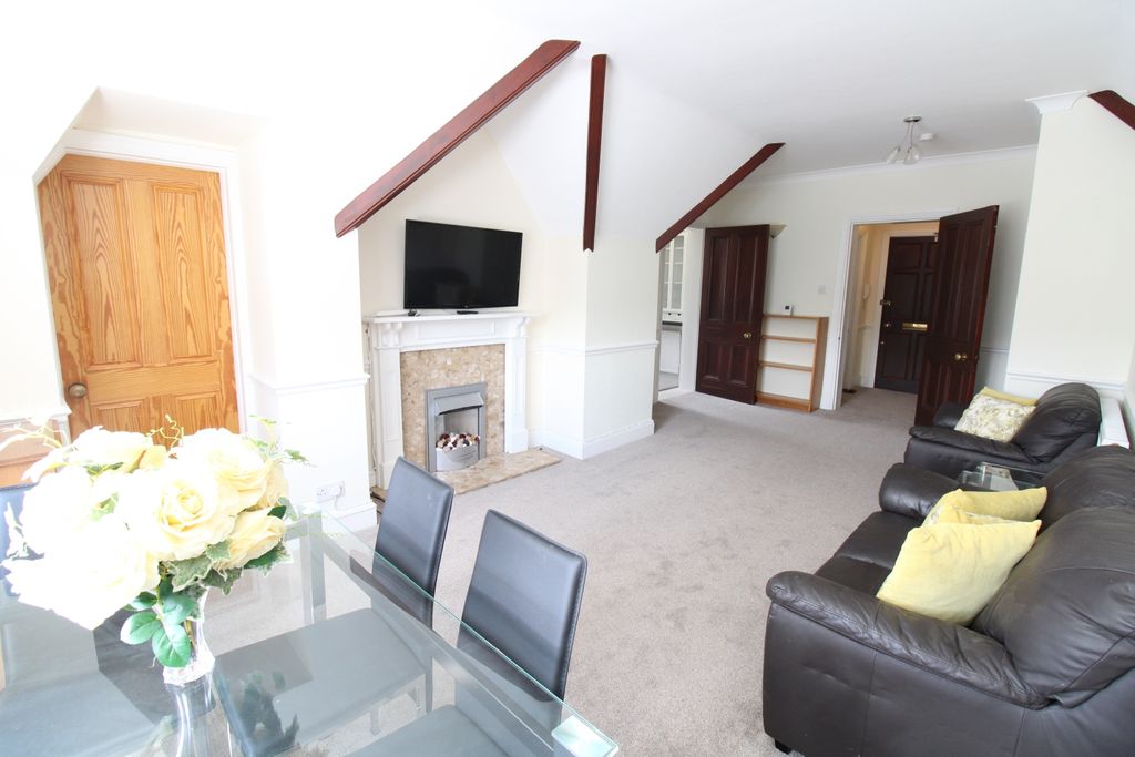Property photo 2 of 10 Img_3694