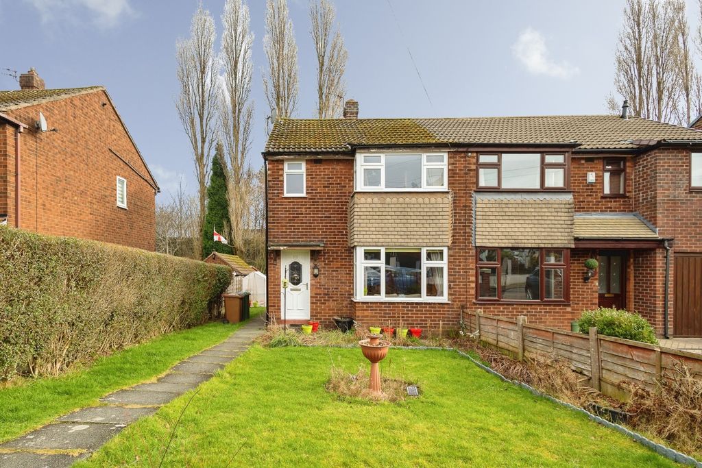 Property photo 1 of 16 Front