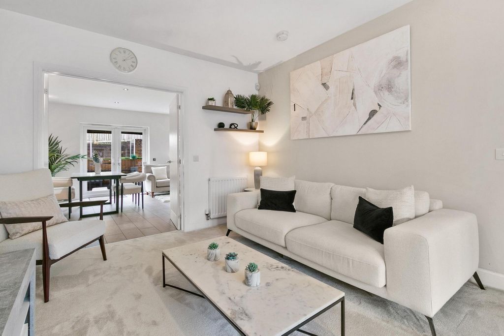 Property photo 3 of 30