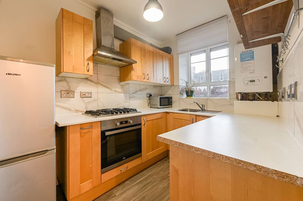 Property photo 2 of 12