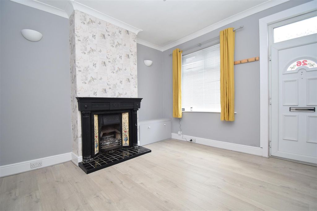 Property photo 2 of 14