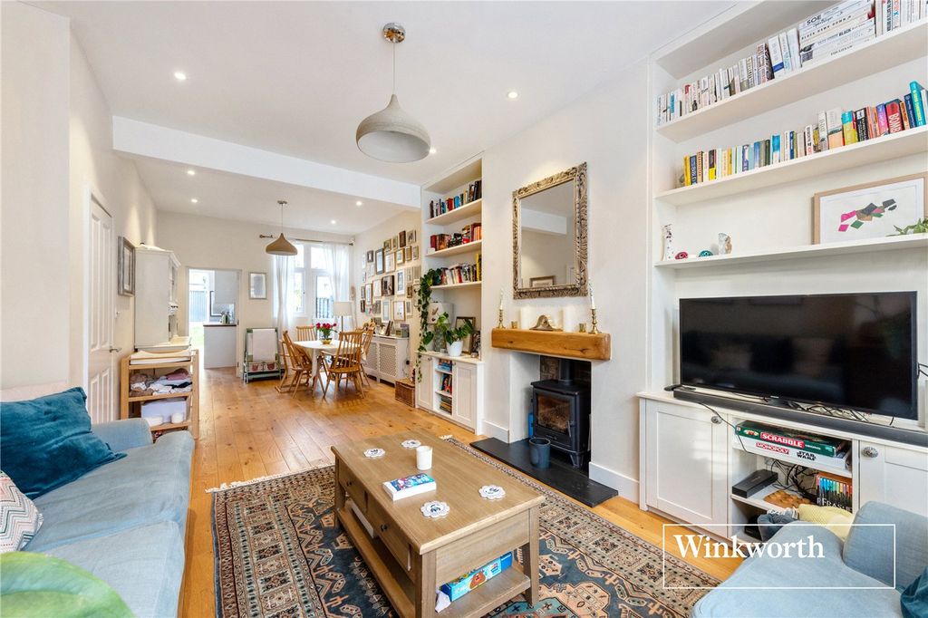 Property photo 3 of 18 Picture No. 08