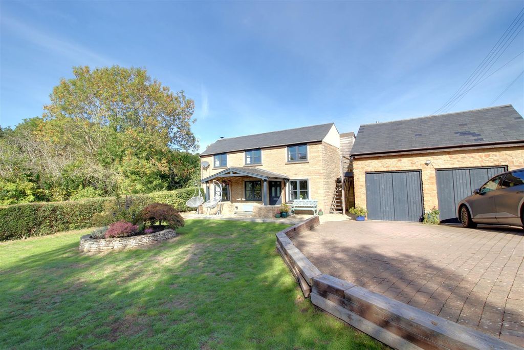 Property photo 1 of 22 Img_7405-Img_7407.Jpg