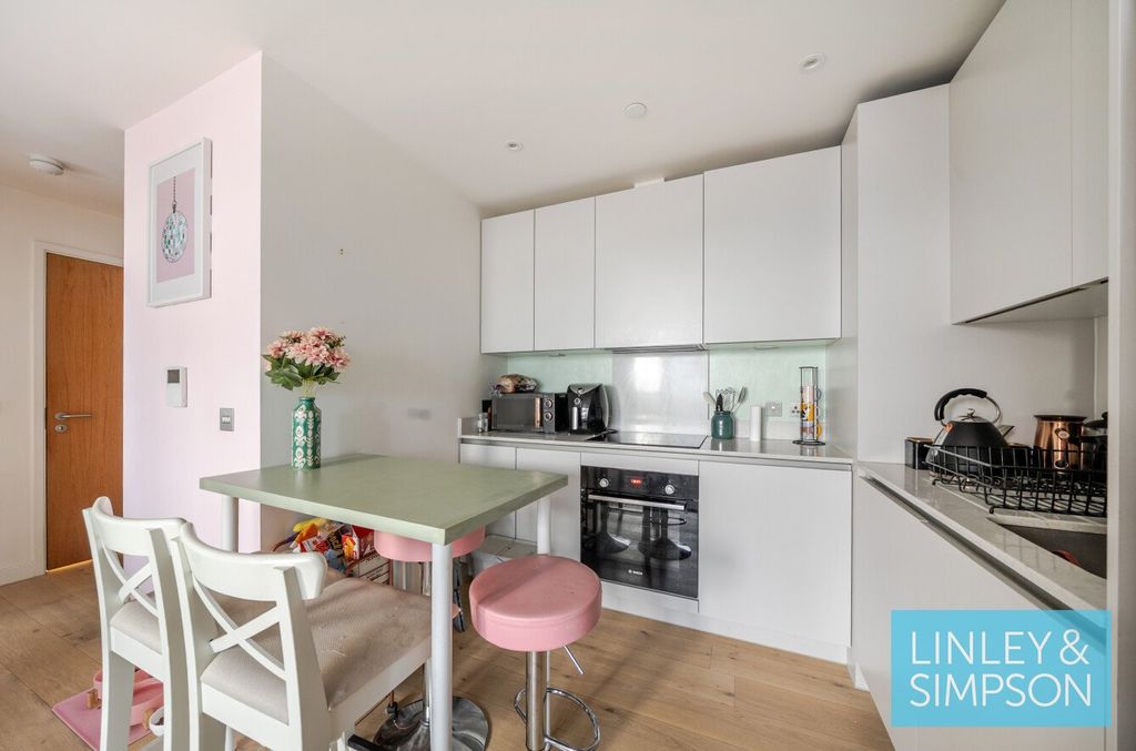 Property photo 3 of 10 Picture No. 06