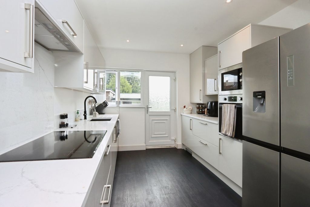Property photo 2 of 18 Pbox-Img.Jpg